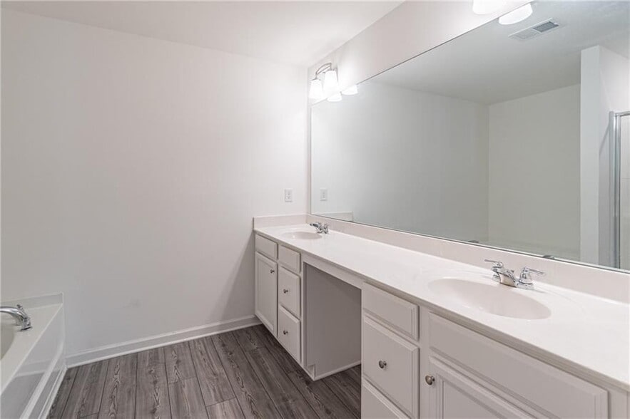 Building Photo - 512 Sausalito Walk