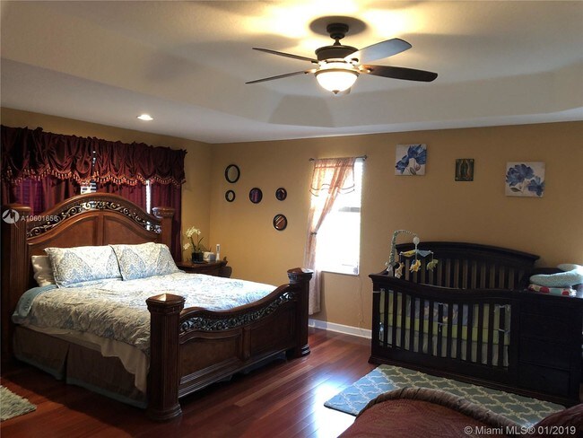 Building Photo - 1379 NW 166th Ave