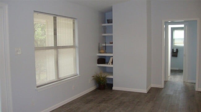 Building Photo - 21720 Sierra Trail