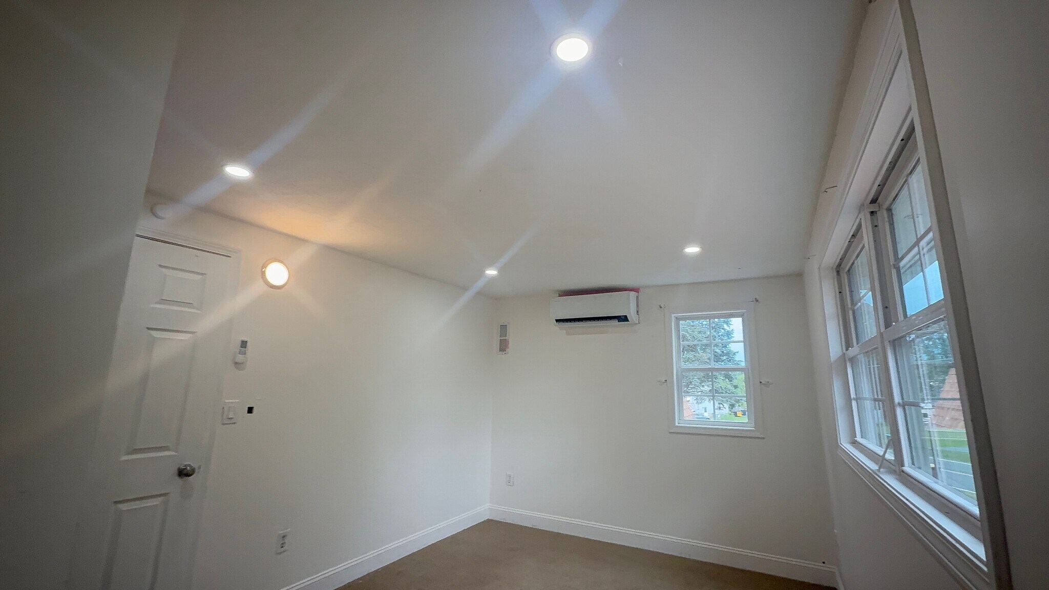 Building Photo - 25 Fellows Rd