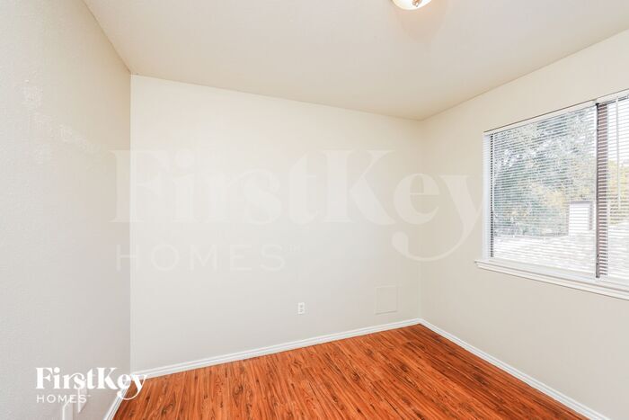 Building Photo - 7901 Tulane Dr