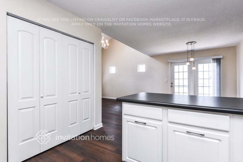 Building Photo - 3047 Bracey Pl