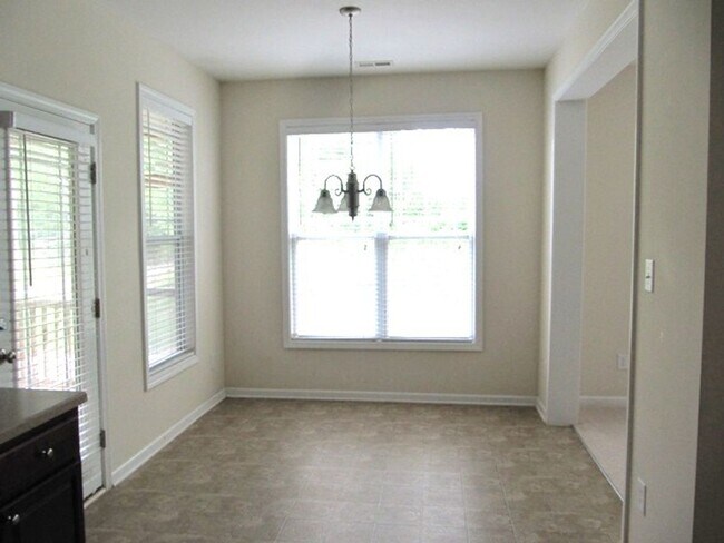 Building Photo - COMING SOON!!! One Month Free Rent ! Discover your new haven! This home offers a perfect blend of...