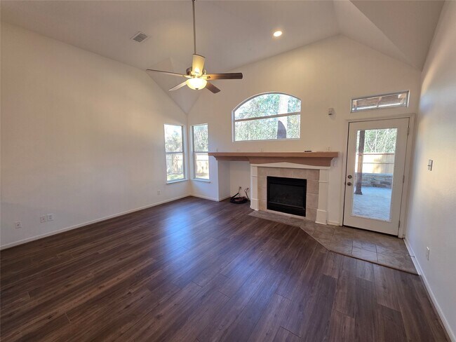 Building Photo - 46 Dalea Pl