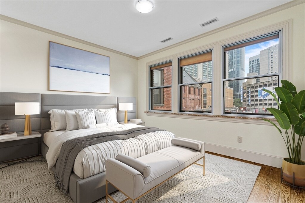 Building Photo - 330 Newbury St
