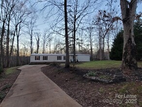 Building Photo - 116 Tulip Tree Ct