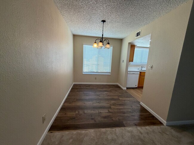 Building Photo - 8935 Rancho Grande Ct