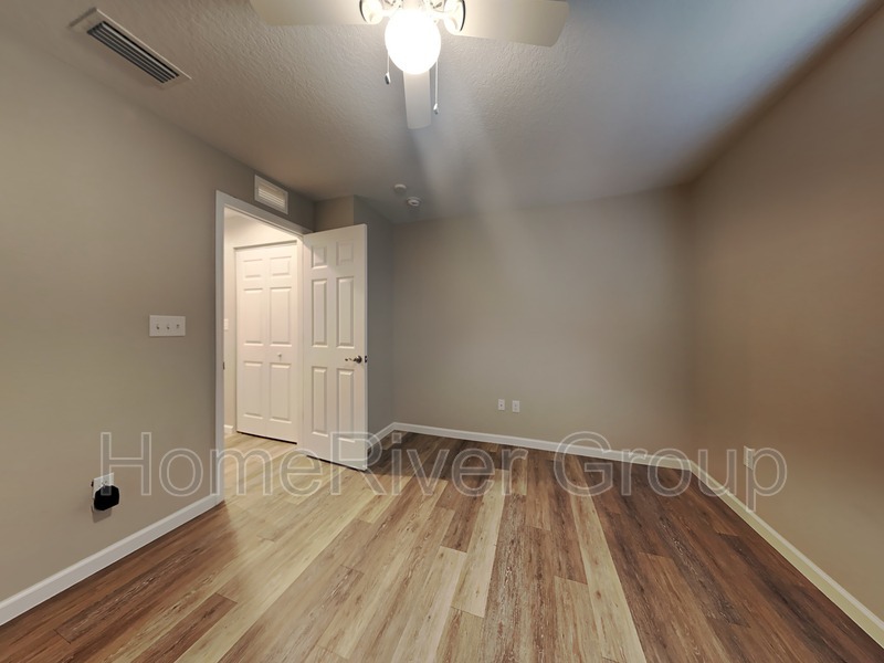 Building Photo - 915 Marlboro Dr
