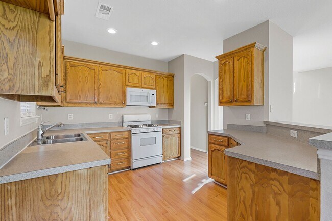Building Photo - Lovely 2 Story 3/2.5/2 in NORTHWEST ISD Av...