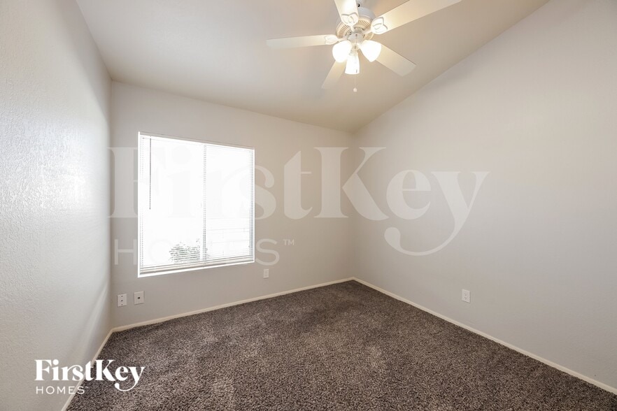 Building Photo - 23818 N 38th Ave