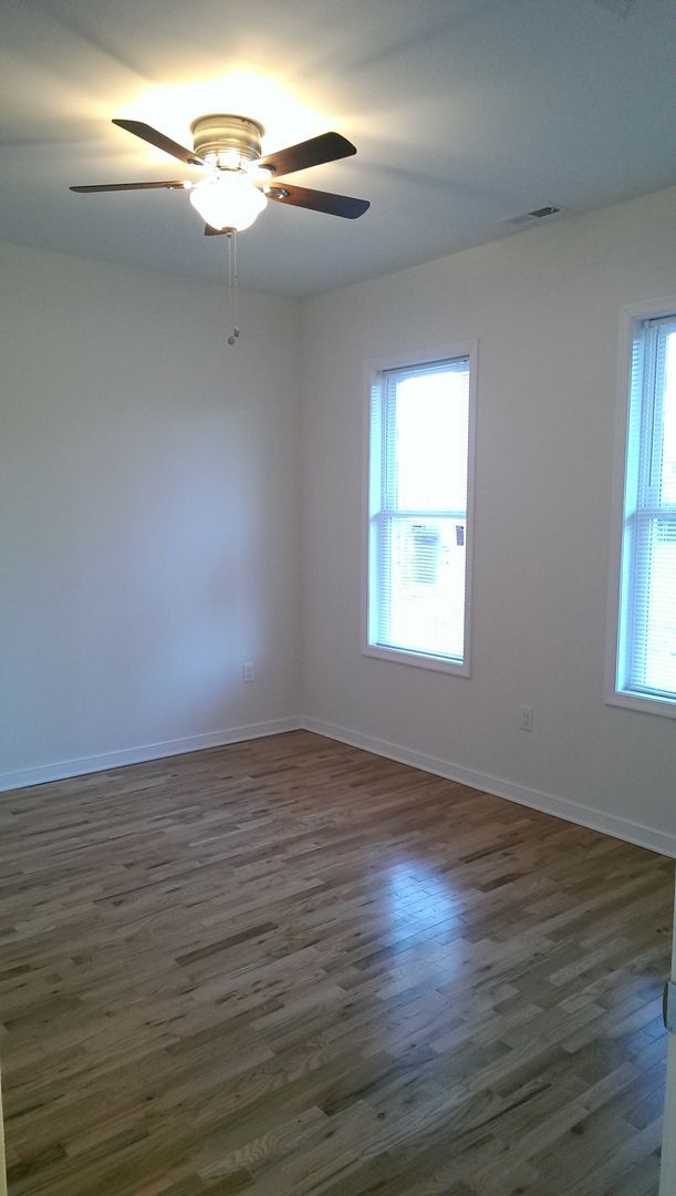 Building Photo - Spacious & Modern 3Bd|2Ba House tucked awa...