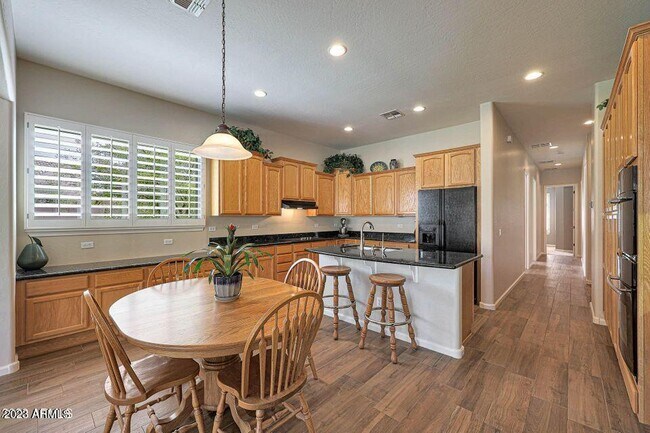 Building Photo - 9773 S 183rd Dr
