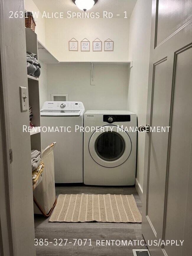 Building Photo - 2631 Alice Springs Rd