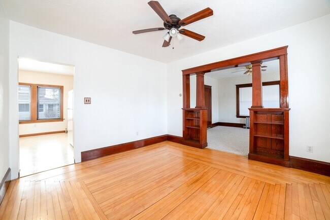 Building Photo - 7 Ridgeland Rd