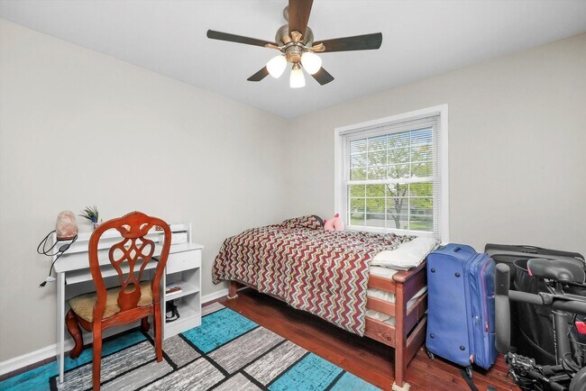 Building Photo - 2227 Avalon Ct S