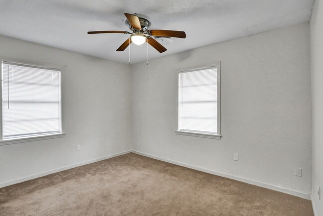 Building Photo - Beautiful Home in Jackson!