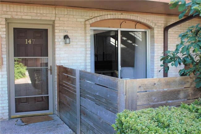 Building Photo - 7801 Shoal Creek Blvd