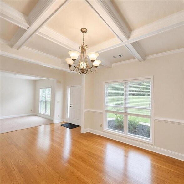 Building Photo - 1361 Yorkshire Dr