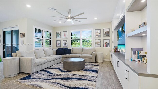 Building Photo - 8605 Patron Ln