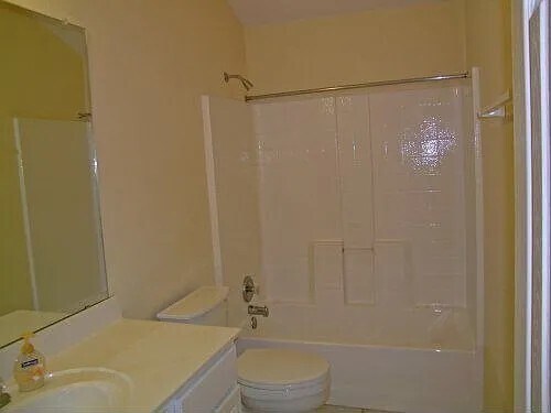 Building Photo - 12204 Half Hitch Trail