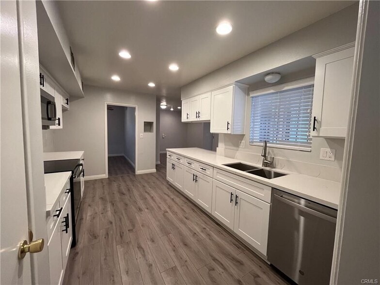 Building Photo - 26575 McCall Blvd