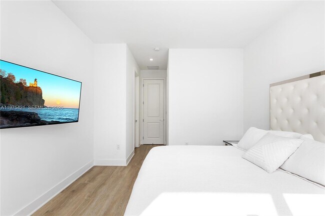 Building Photo - 4301 NW 81st Ct