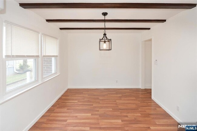 Building Photo - 3-11 Lyons Avenue Unit 1X