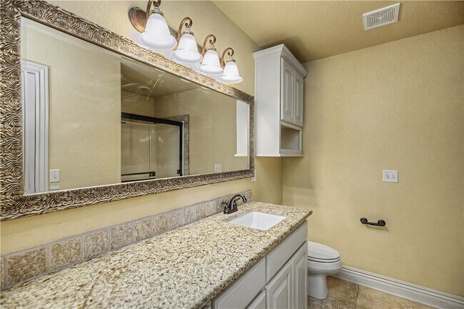 Building Photo - 6600 Willowridge Ln