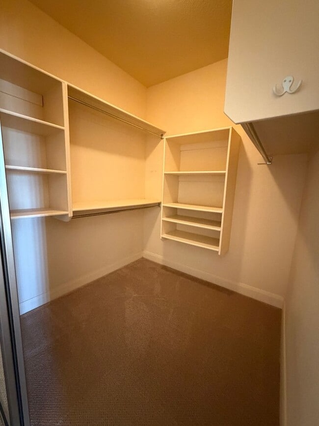 Building Photo - 3 Bedroom, 2 bath condo near Sun Brook Golf Course!