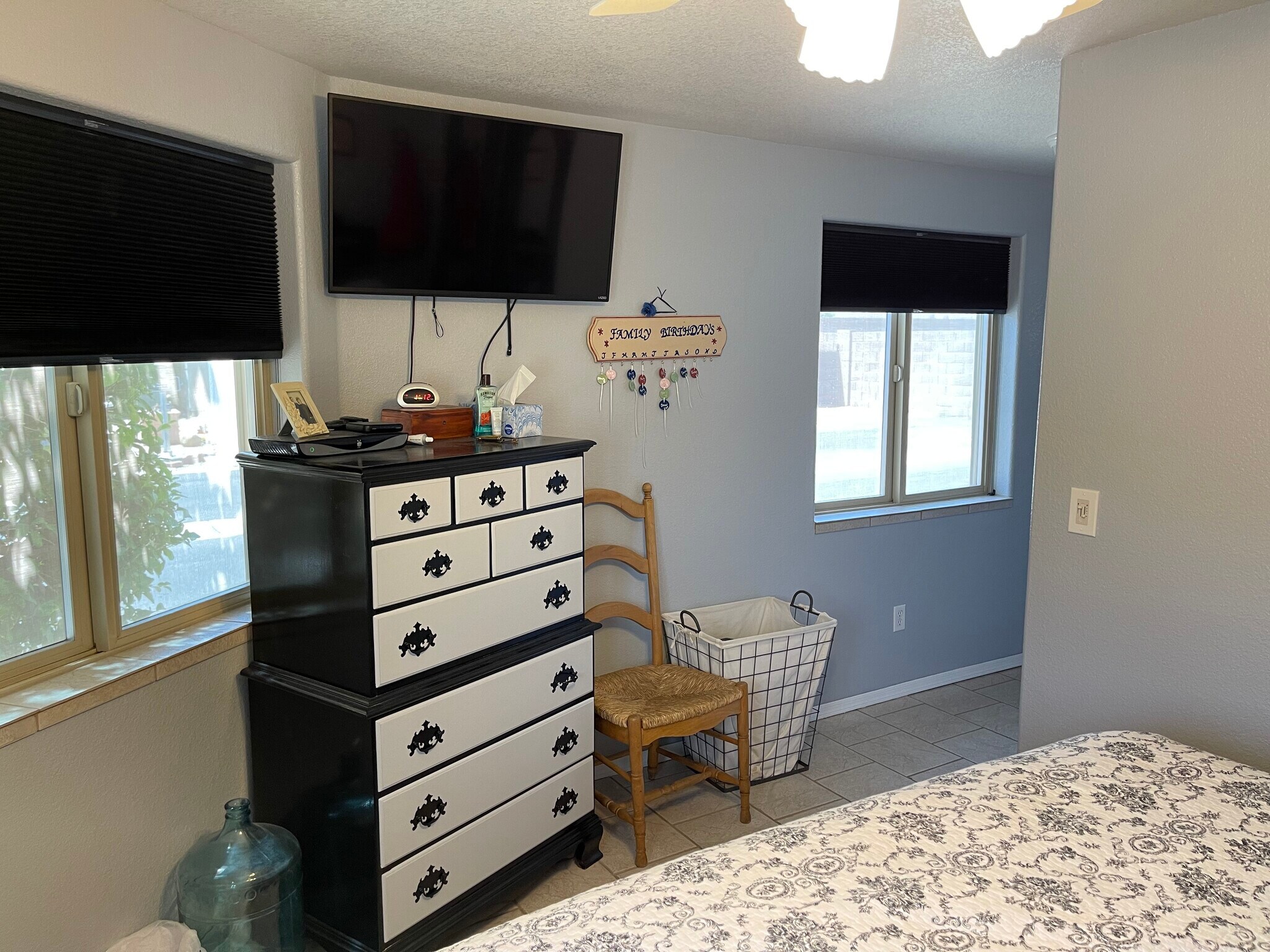 Master bedroom - 17200 W Bell Rd
