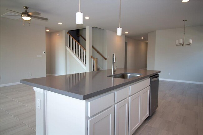 Building Photo - 105 Stone Fork Ln