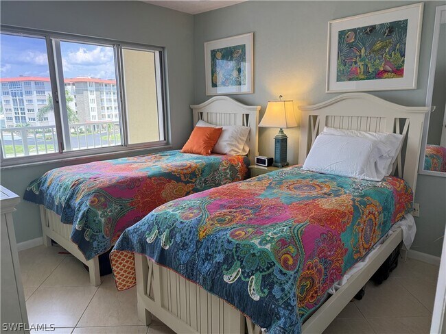 Building Photo - 25870 Hickory Blvd