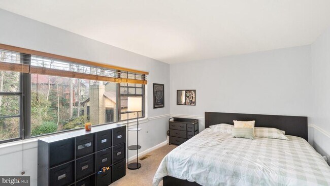 Building Photo - 2017 Headlands Cir