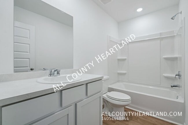 Building Photo - 12112 SW 36th St