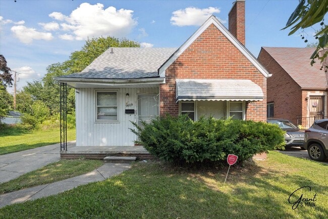 Primary Photo - 3 bedroom - 1.5 bath - bungalow - $1250