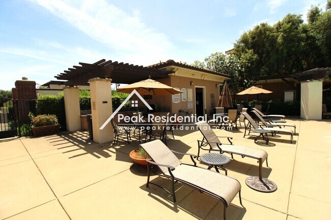 Building Photo - Beautiful Newer 1bd/1ba North Natomas Cond...