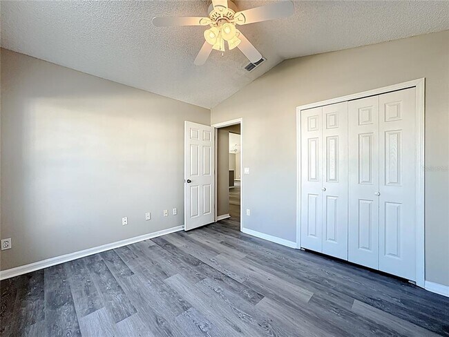 Building Photo - 13642 Emeraldview Dr