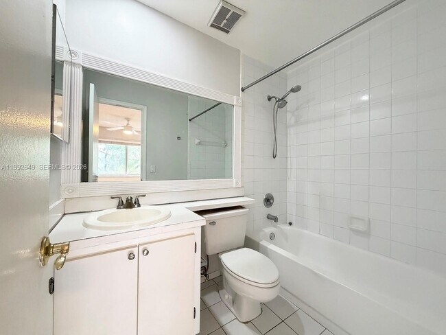 Building Photo - 7522 SW 109th Pl