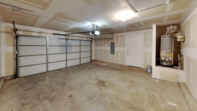 Building Photo - Great 3 bed/2 bath house in Bixby schools!...
