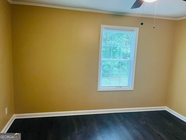 Building Photo - 3402 Old Fairburn Rd