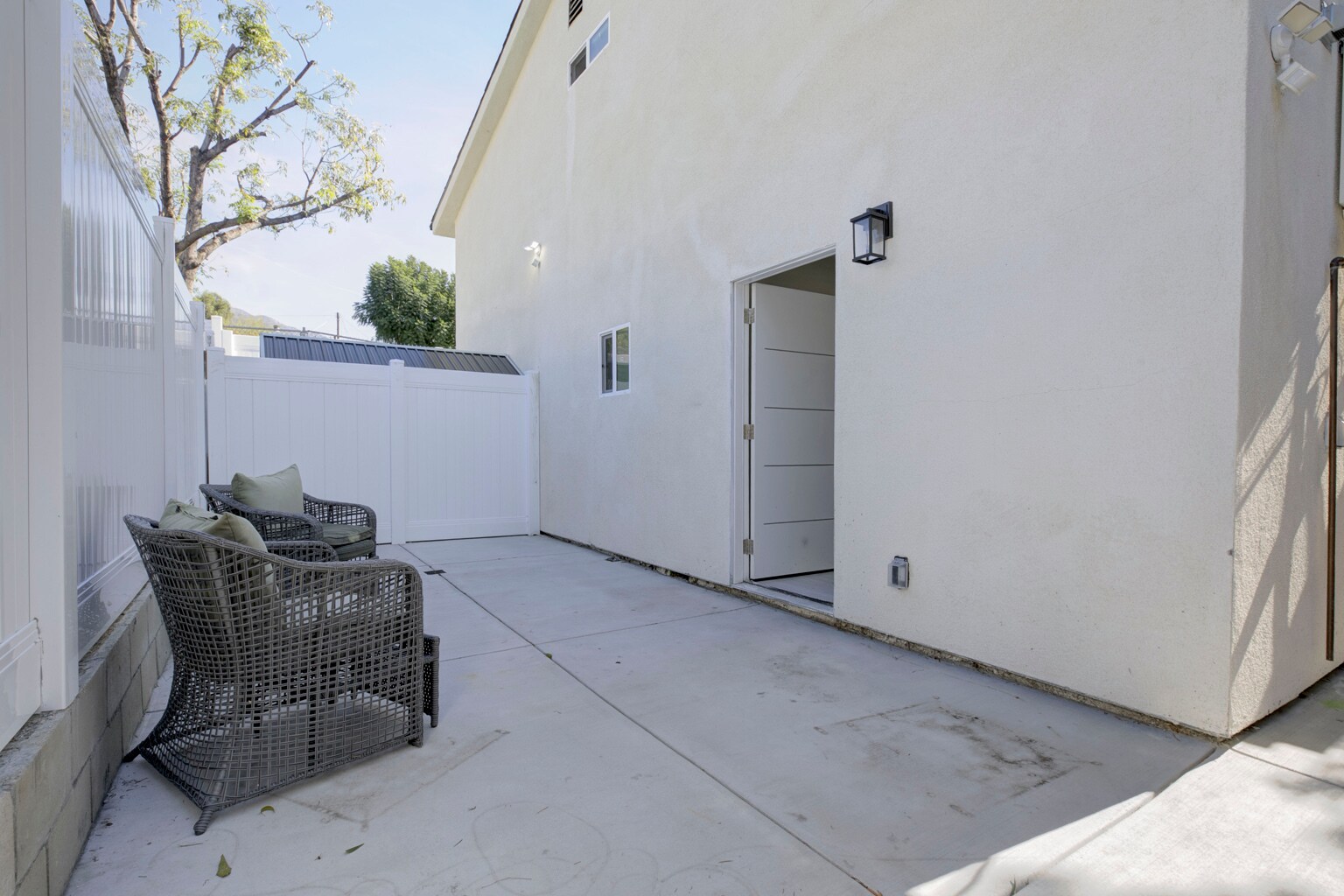 Building Photo - 7711 Forsythe St