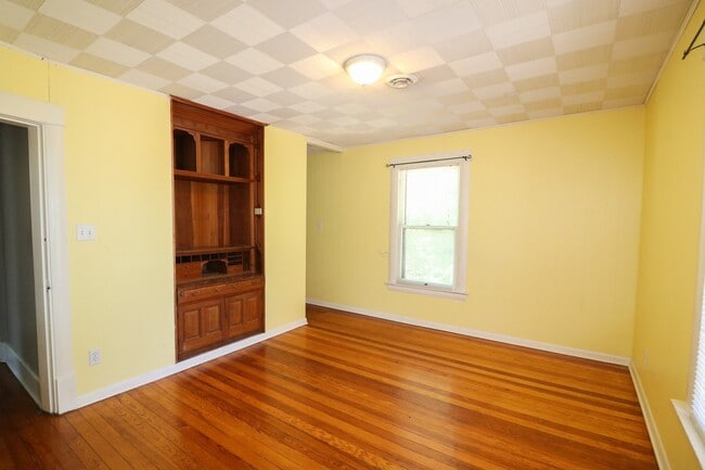 Building Photo - 826 Vattier Street