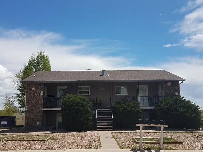 Building Photo - 1163 Cree Dr