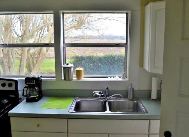 Building Photo - 2223 Co Rd 107