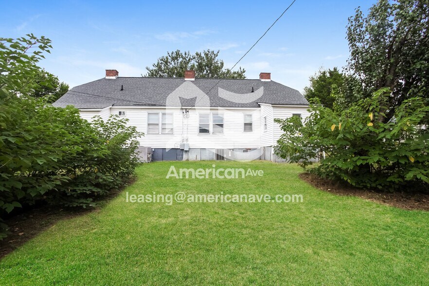 Building Photo - 465#B Poplar Street, 29180; #702461 - 702461