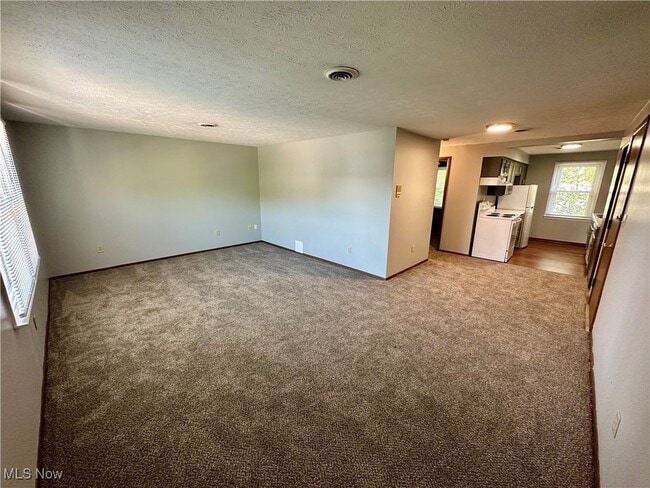 Building Photo - 4780 Pin Oak Dr