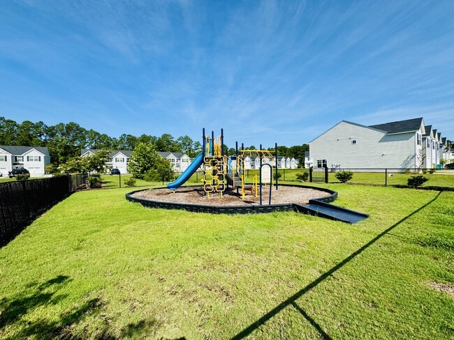 Building Photo - 247 Christiana Ln