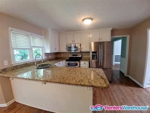 Building Photo - 852 Rockfount Way