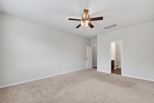 Building Photo - 25048 Adams Canyon Dr