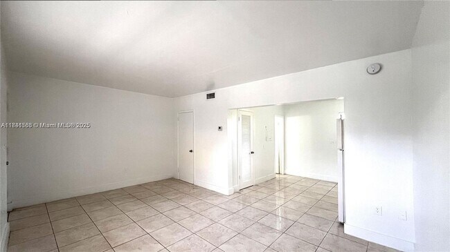 Building Photo - 3711 NW 24th Ave